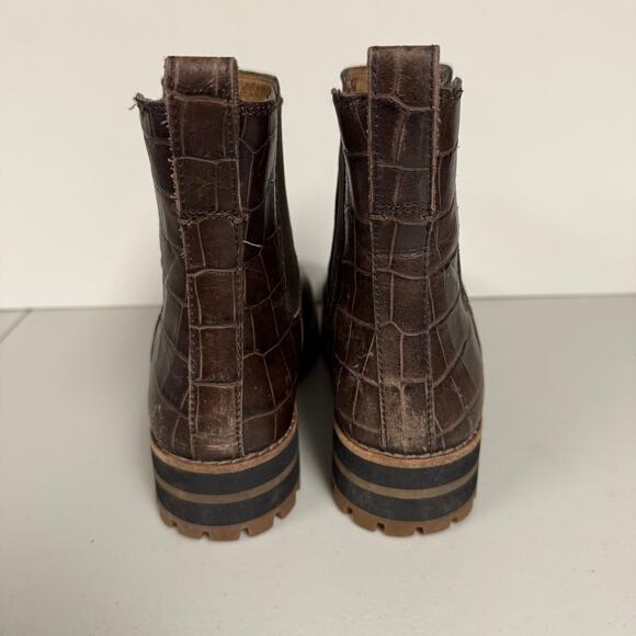 MADEWELL The Ivy Chelsea Boot Croc Embossed Leather Lug Sole Womens Sz 5.5 MA428 - Picture 4 of 11